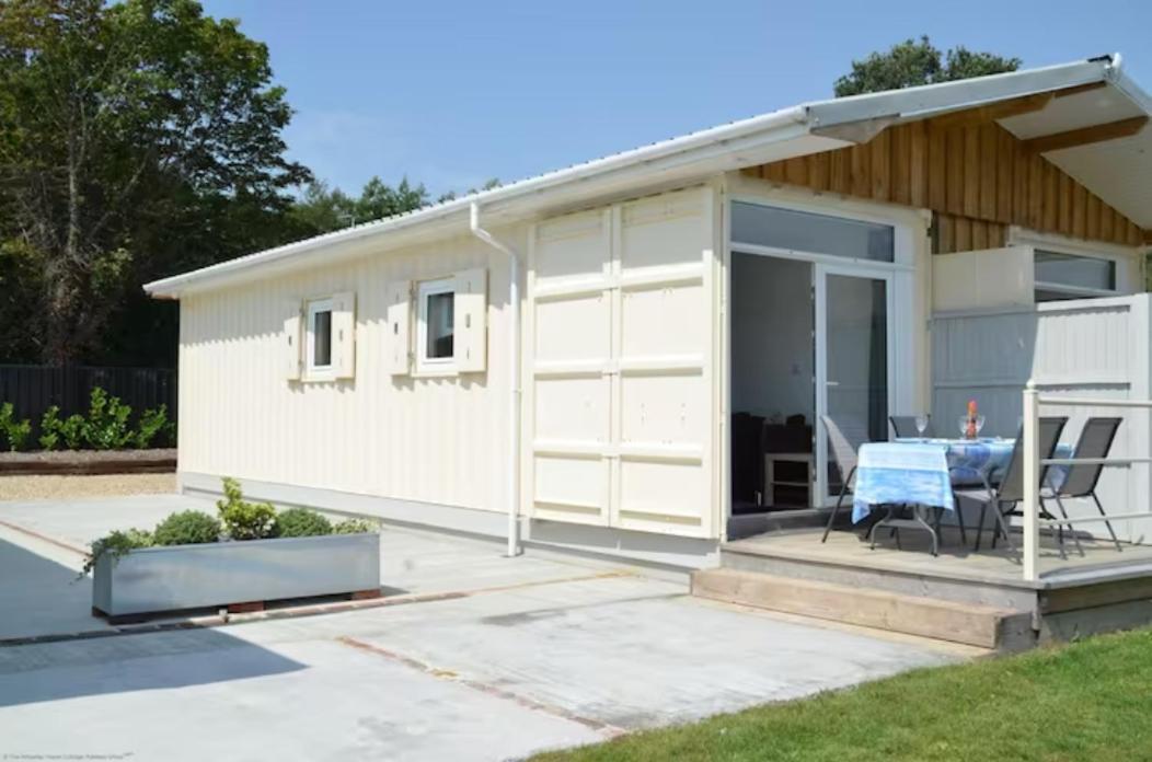 צ'יצ'סטר Lake Lodges מראה חיצוני תמונה